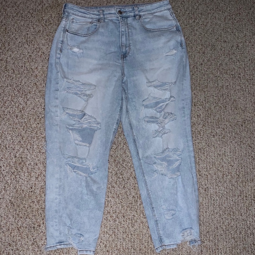 AEO mom jean